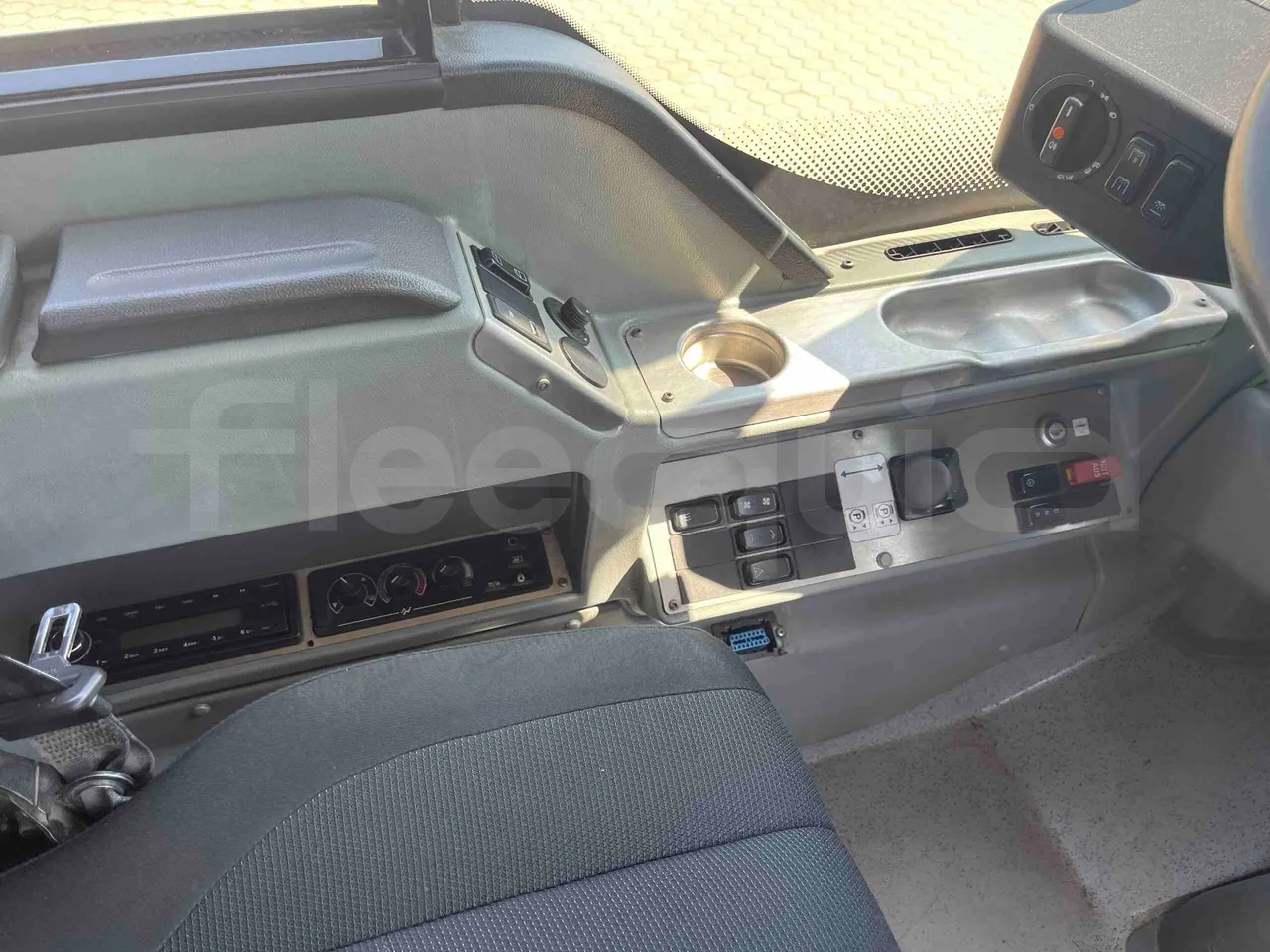 Setra S415 - Onboard Device 3 Left Side