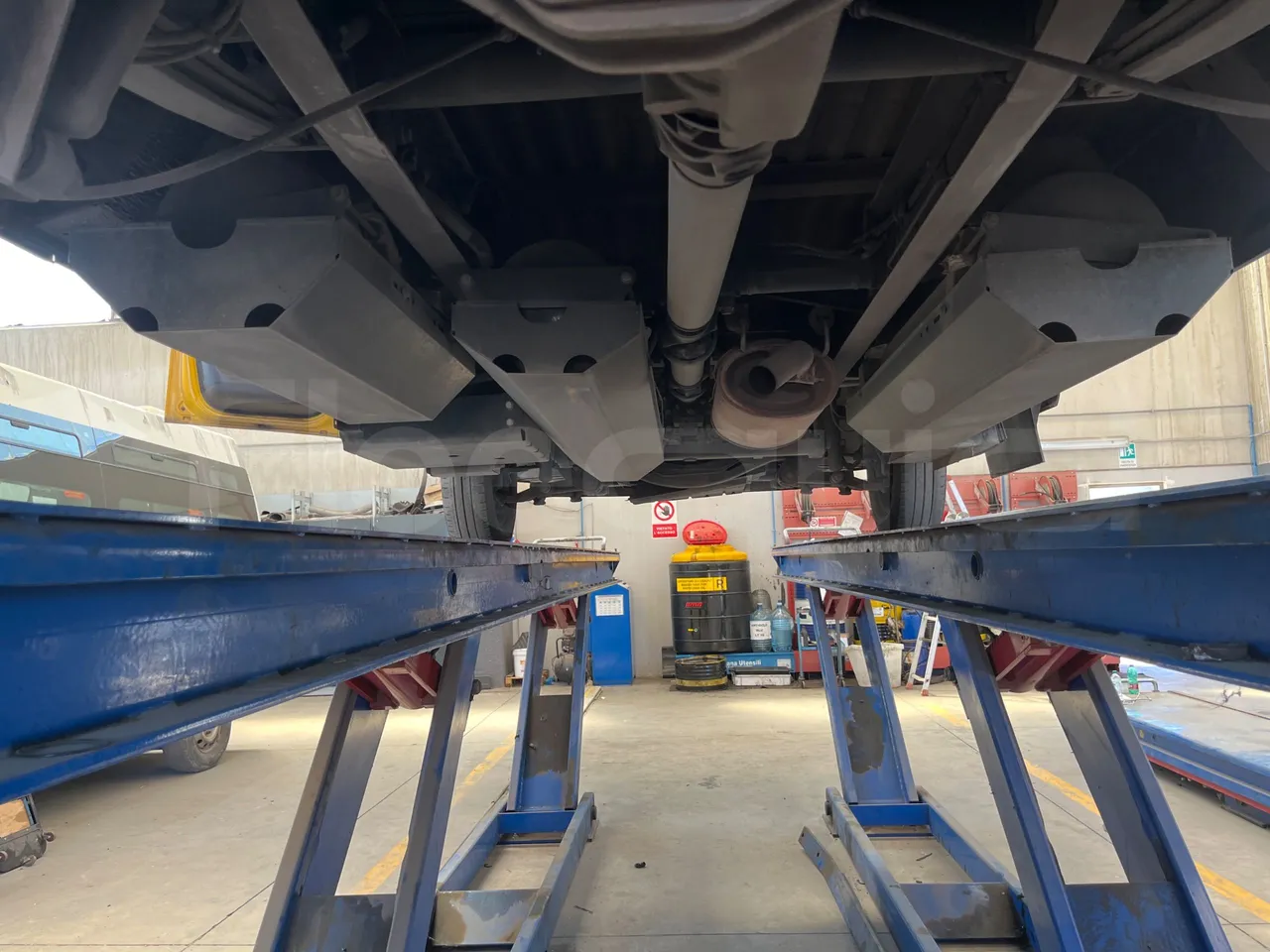 Iveco Daily 50C14N - EUR6 - 100kW - 6,048m - bellows turntable (18m)