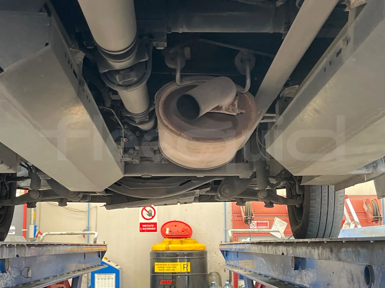 Iveco Daily 50C14N - EUR6 - 100kW - 6,048m - exhaust photo