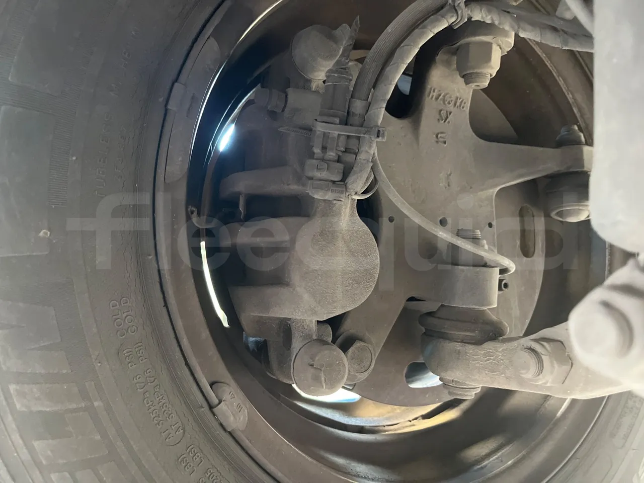 Iveco Daily 50C14N - EUR6 - 100kW - 6,048m - front brake calipers left