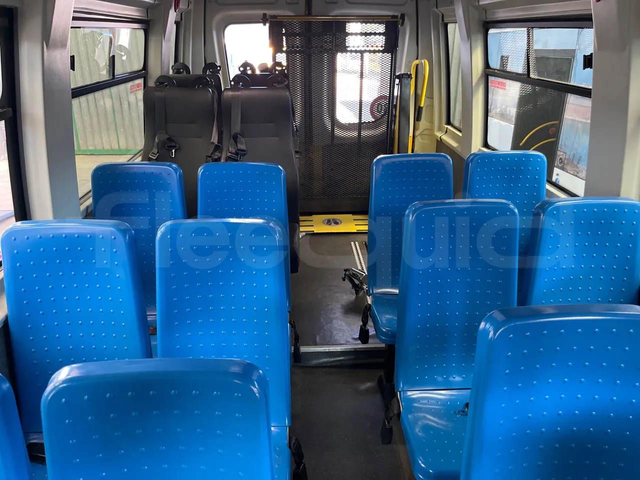 Iveco Daily 50C14N - EUR6 - 100kW - 6,048m - interior reverse seats driver height (mandatory for bus to scrap)