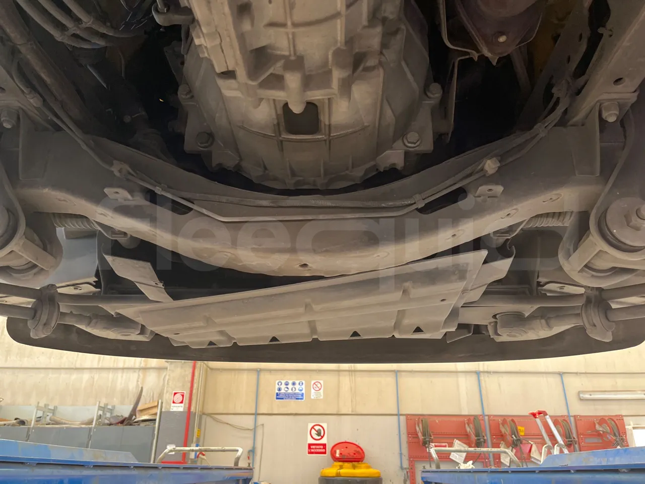 Iveco Daily 50C14N - EUR6 - 100kW - 6,048m - front axle central