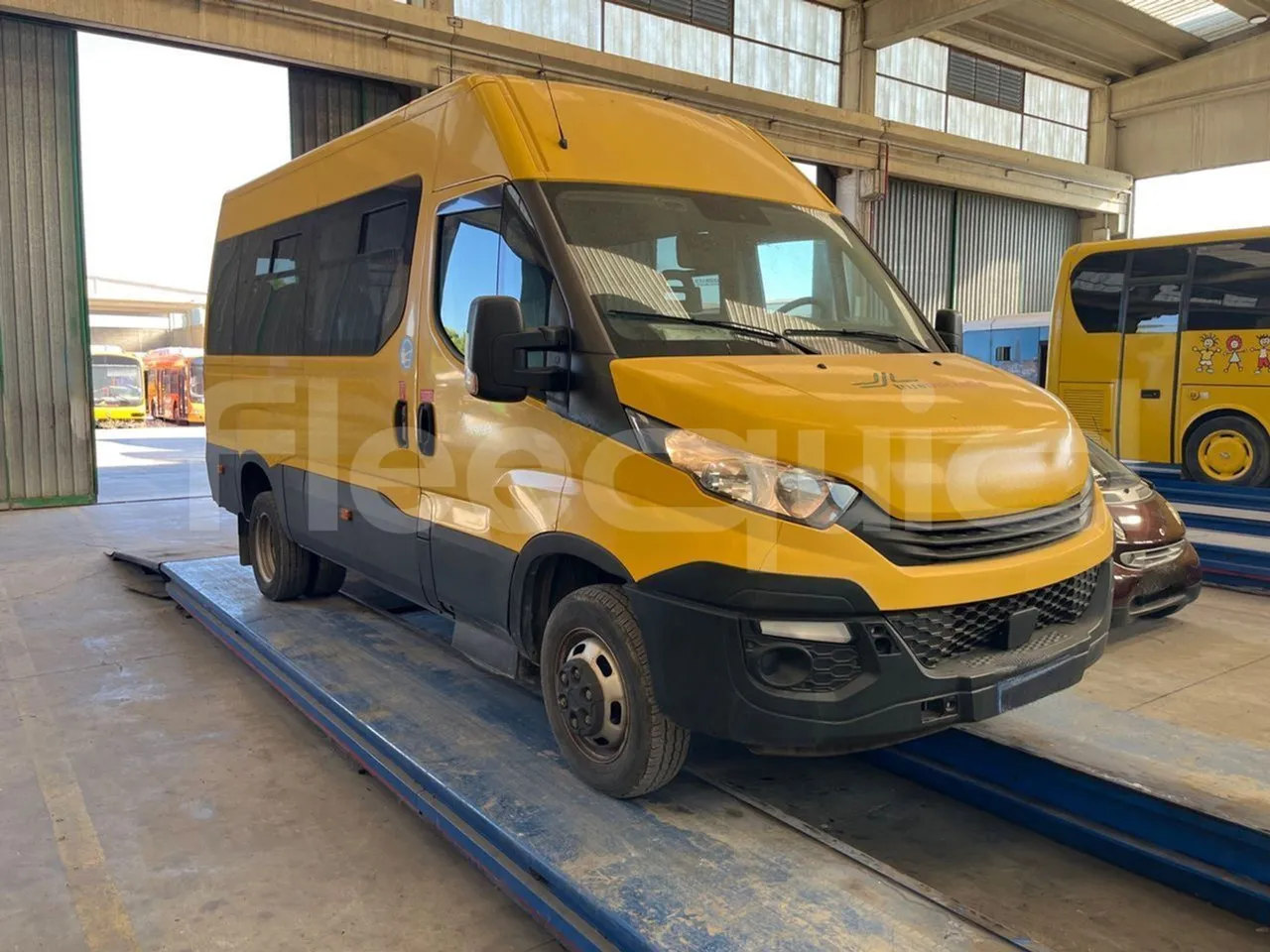 Iveco Daily 50C14N - EUR6 - 100kW - 6,048m - Base cover photo