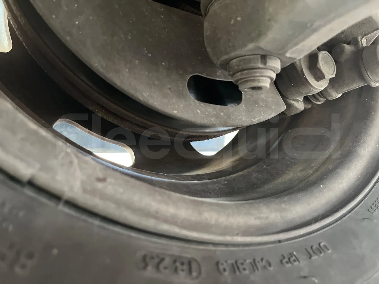 Iveco Daily 50C14N - EUR6 - 100kW - 6,048m - front discs right