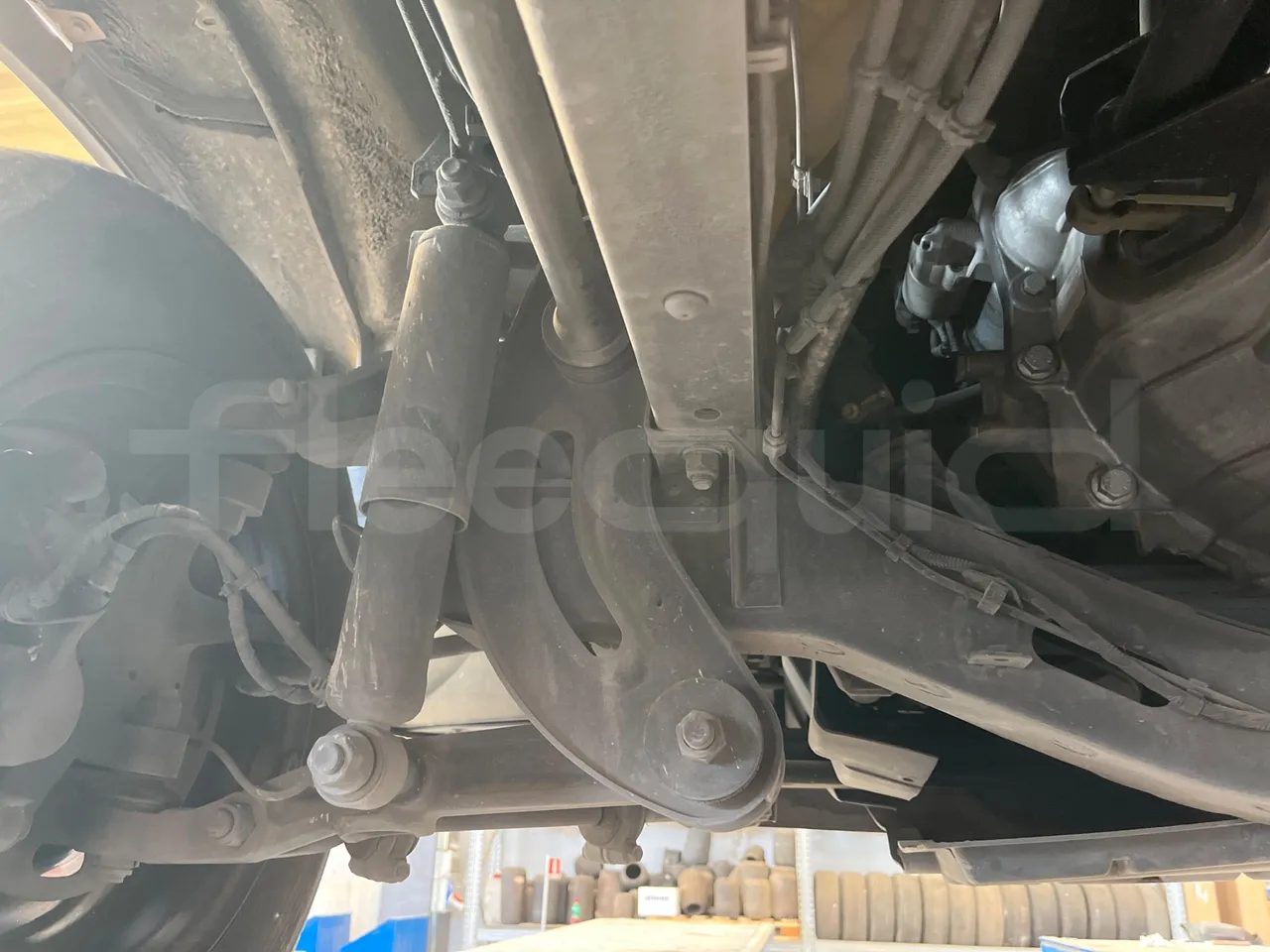 Iveco Daily 50C14N - EUR6 - 100kW - 6,048m - front shock absorbers left