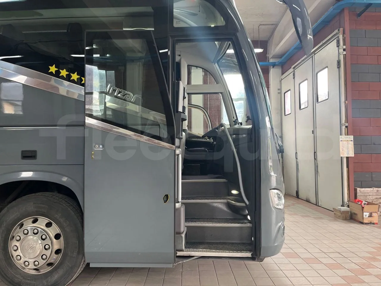Irizar i6 12.37 - EUR6 - 331kW - 12.200m - front door 1 open