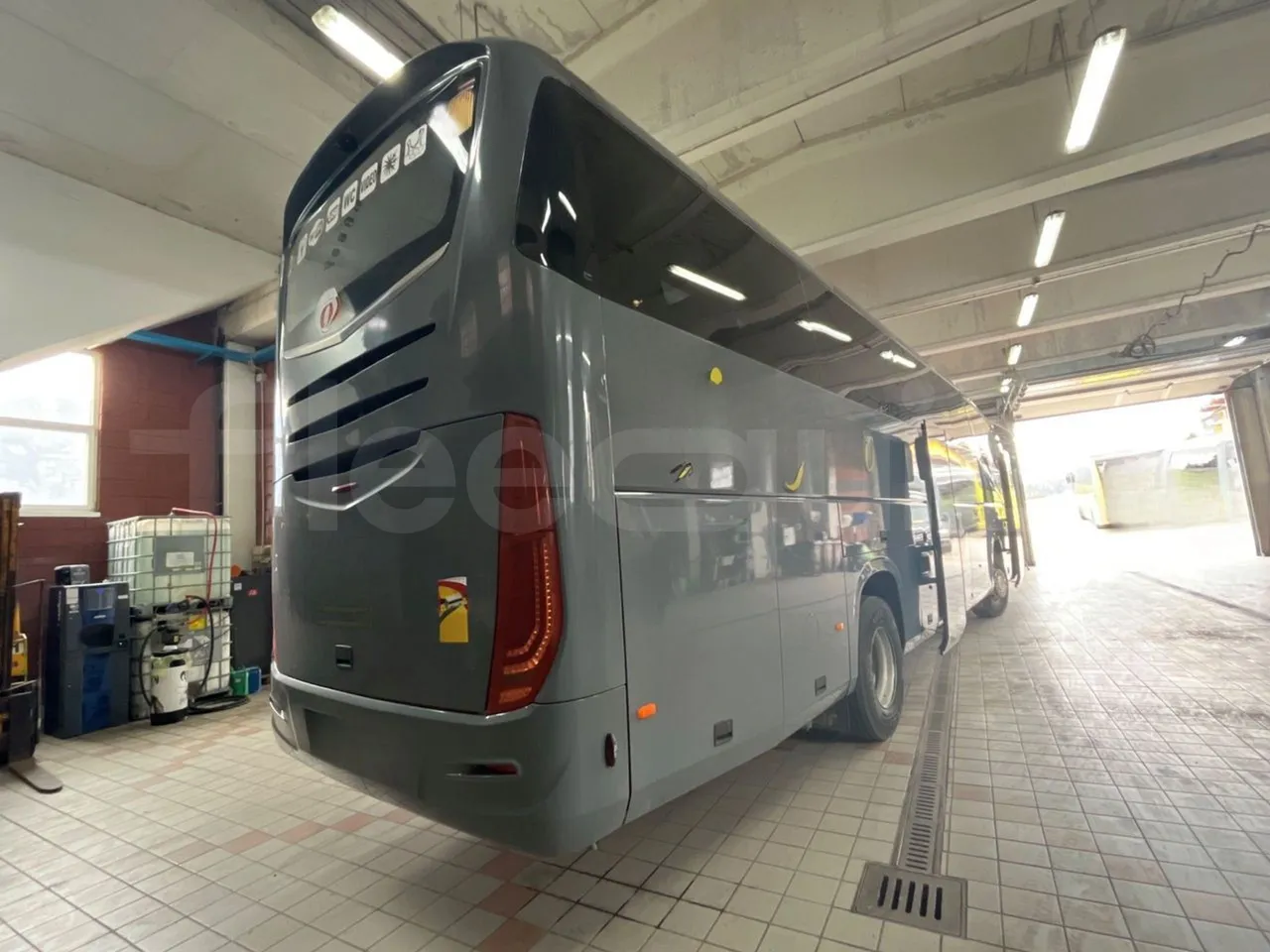Irizar i6 12.37 - EUR6 - 331kW - 12.200m - 3/4 left rear side