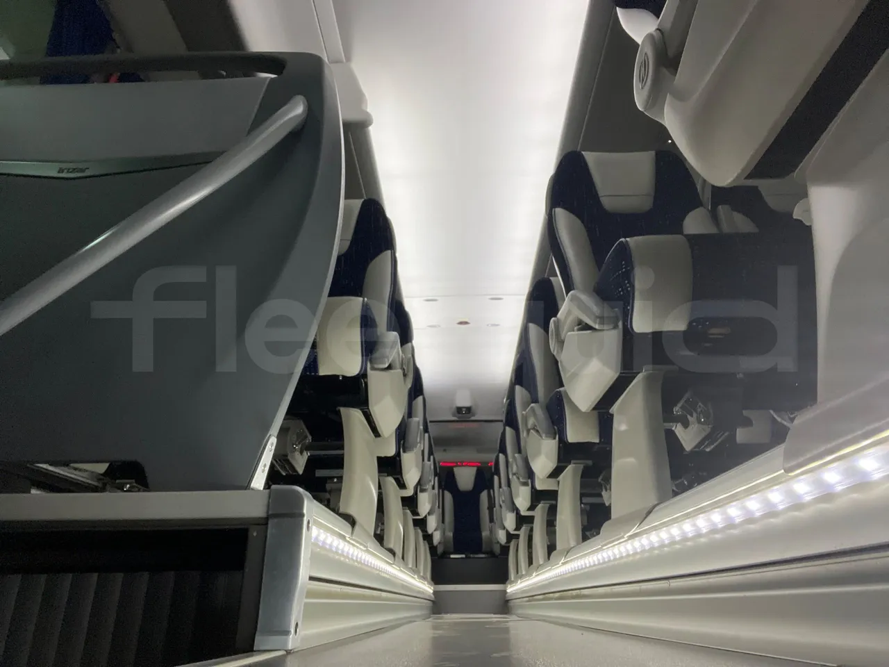 Irizar i6 12.37 - EUR6 - 331kW - 12.200m - camera accessories photo