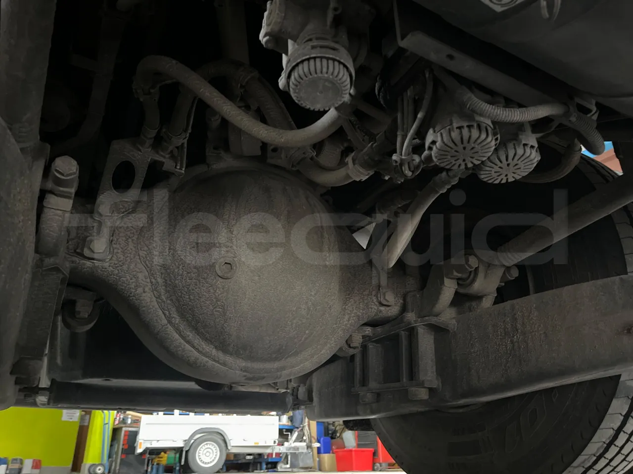 Irizar i6 12.37 - EUR6 - 331kW - 12.200m - axel 3 discs left