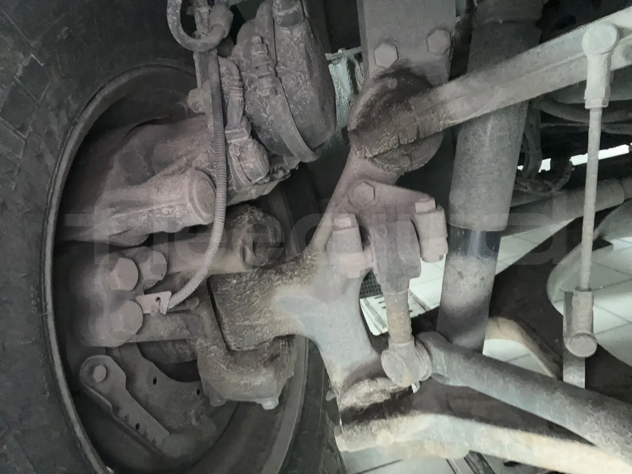 Irizar i6 12.37 - EUR6 - 331kW - 12.200m - front brake calipers right