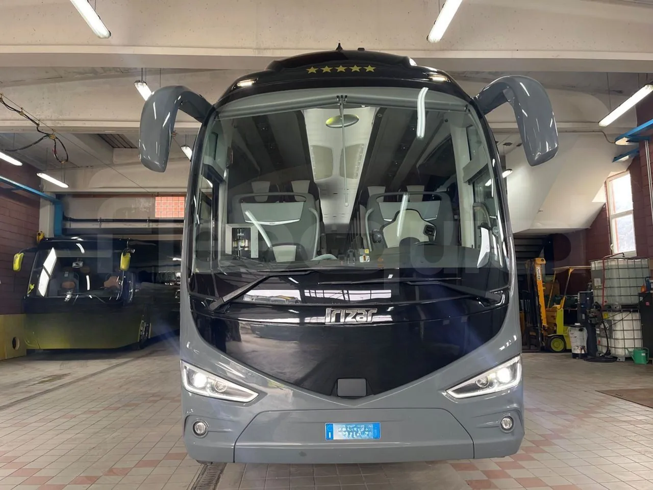 Irizar i6 12.37 - EUR6 - 331kW - 12.200m - front photo