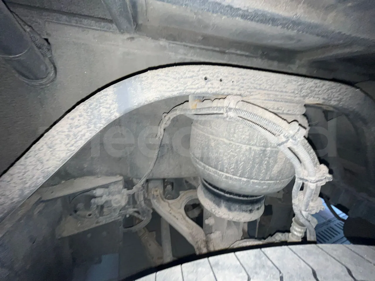 Irizar i6 12.37 - EUR6 - 331kW - 12.200m - front shock absorbers right