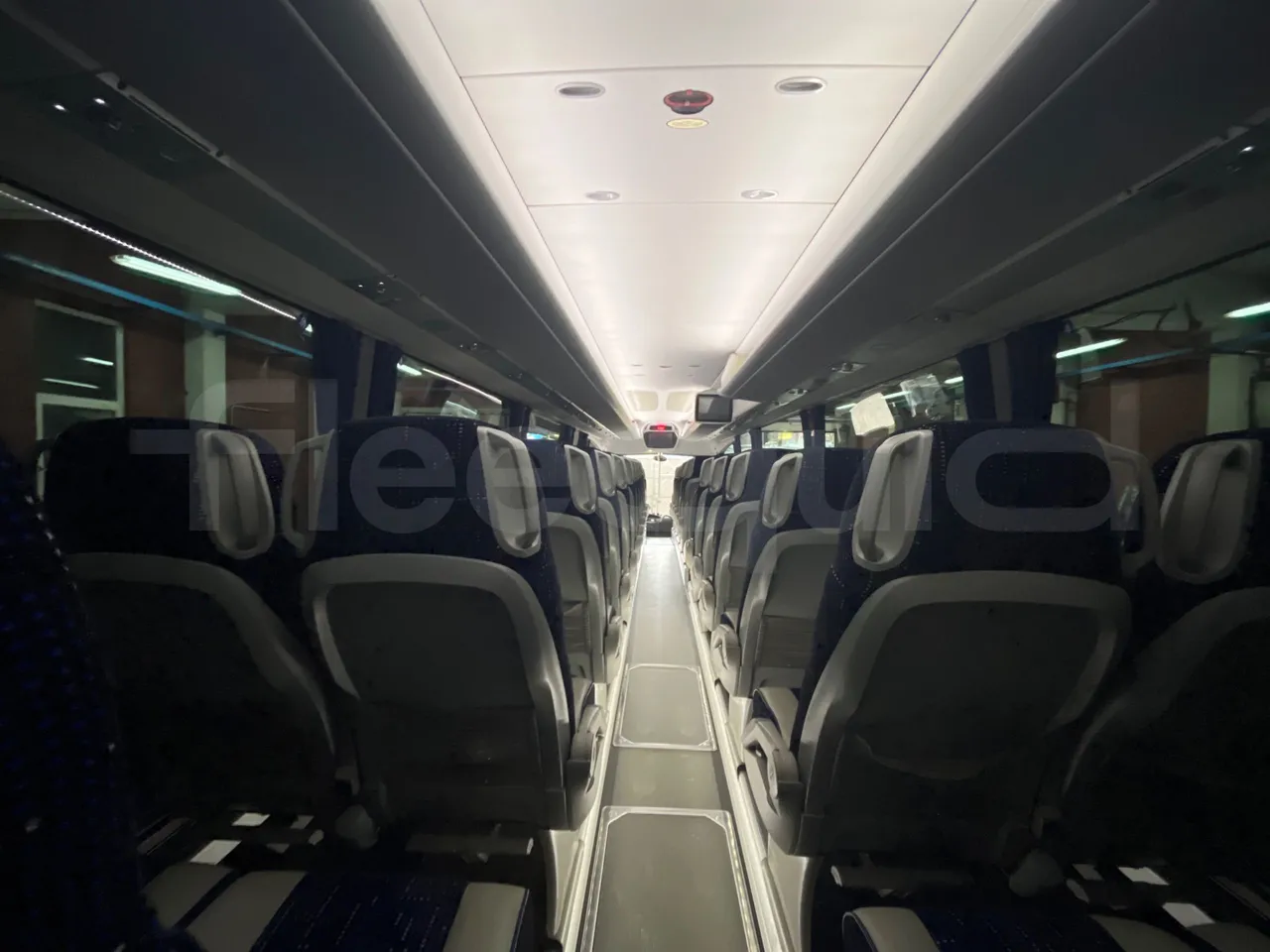 Irizar i6 12.37 - EUR6 - 331kW - 12.200m - forward view all seats last row height