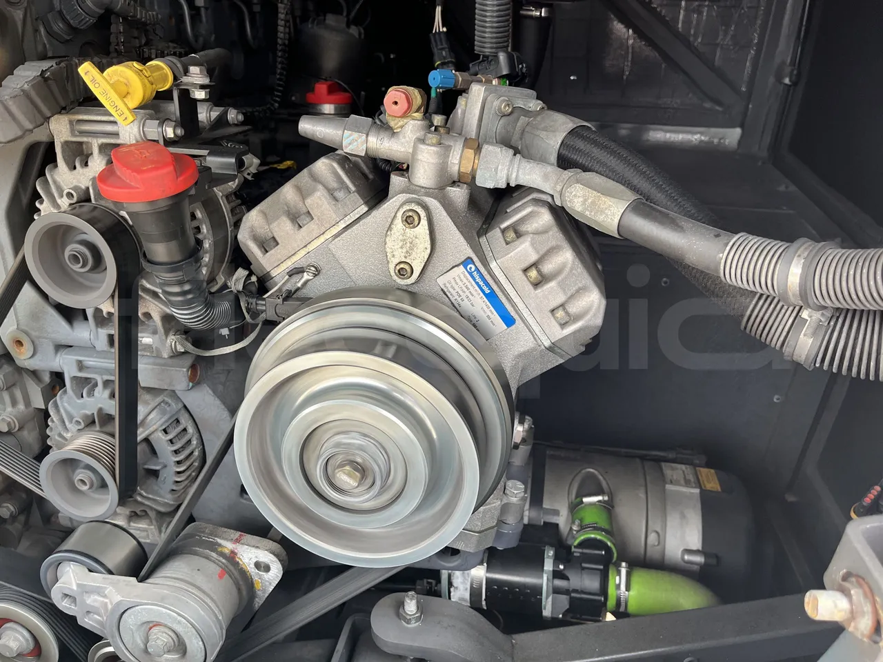 Irizar i6s - Air Conditioning Compressor