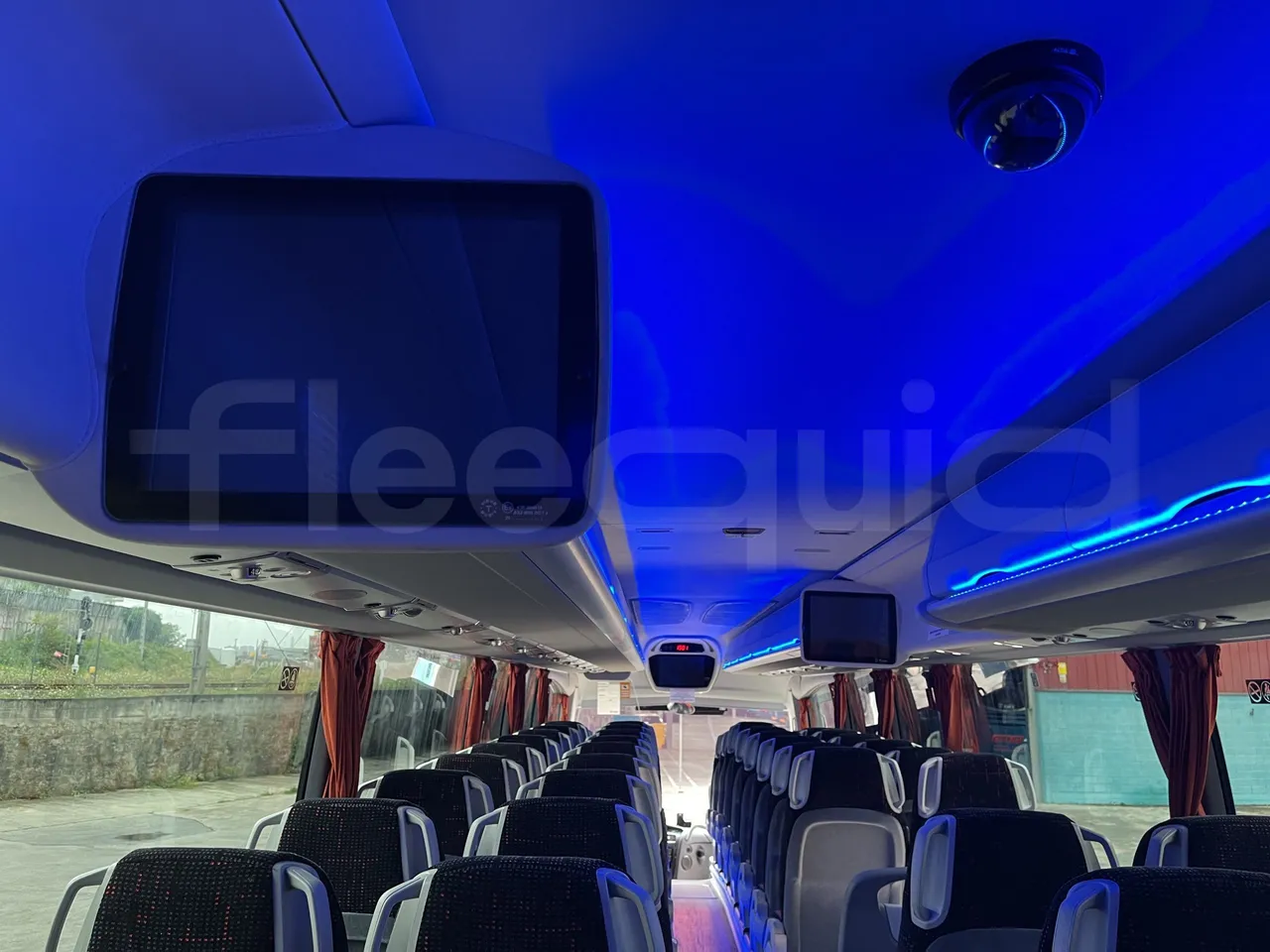 Irizar i6s - Monitor