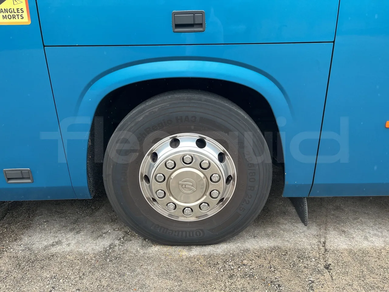 Irizar i6s - Second Axle Left Side: Tyre Tread