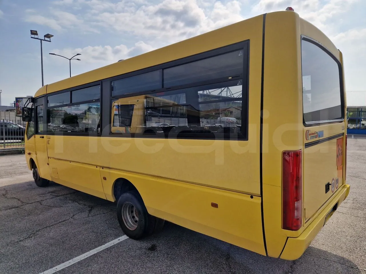 Iveco Cacciamali 65C15/70-EUR3 -107 Kw - 7,92 Mt - 3/4 left rear side