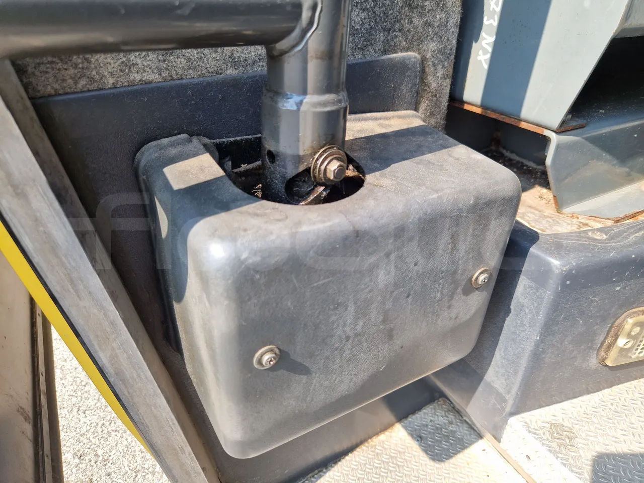 Iveco Cacciamali 65C15/70-EUR3 -107 Kw - 7,92 Mt - door mechanism photo