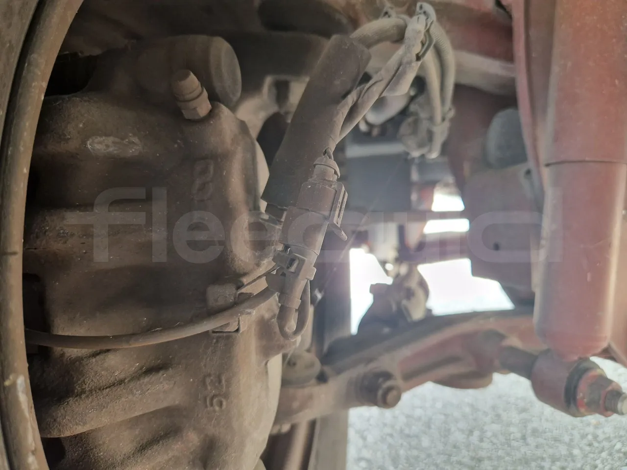 Iveco Cacciamali 65C15/70-EUR3 -107 Kw - 7,92 Mt - front brake calipers left