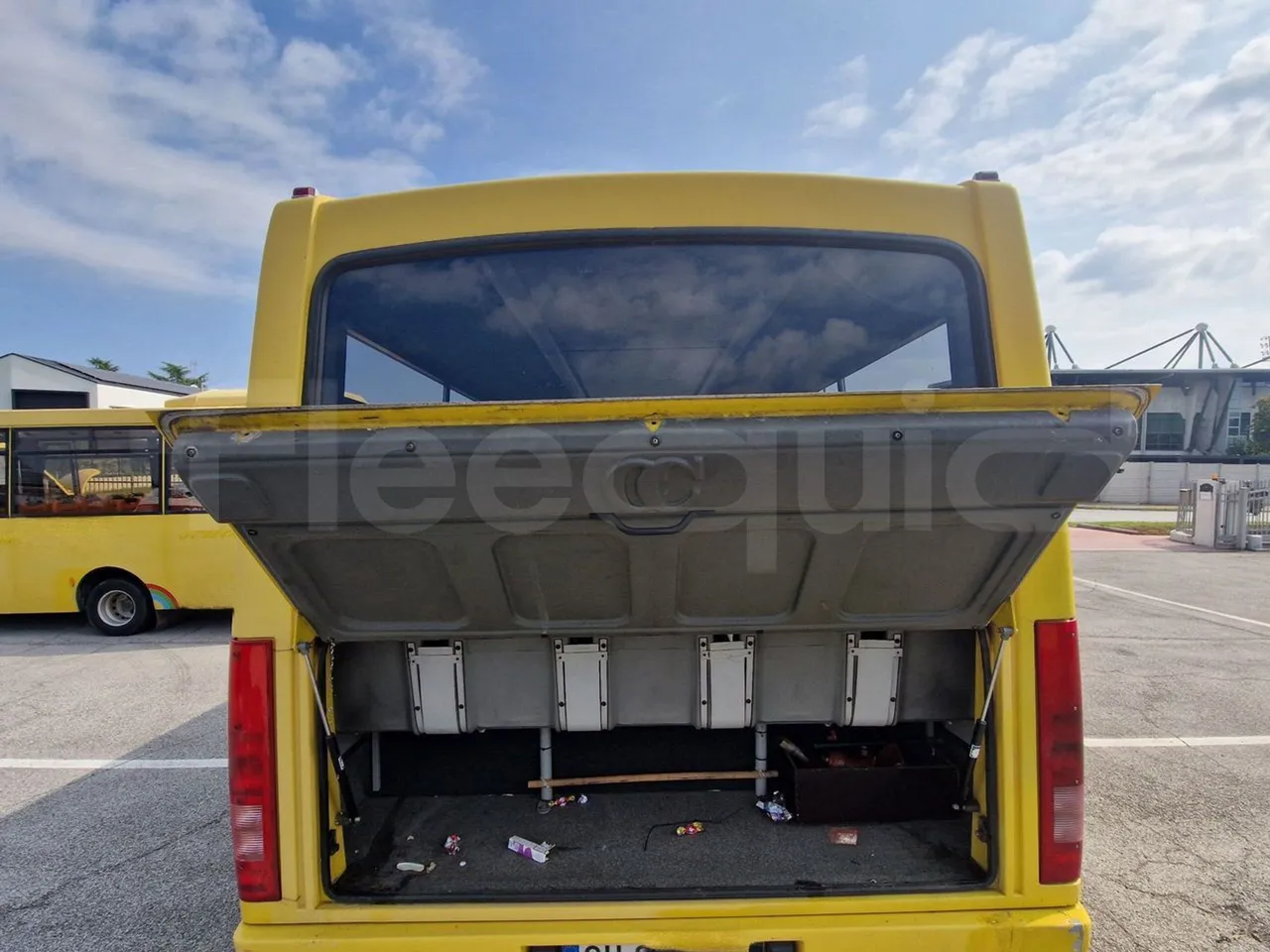 Iveco Cacciamali 65C15/70-EUR3 -107 Kw - 7,92 Mt - luggage rack photo