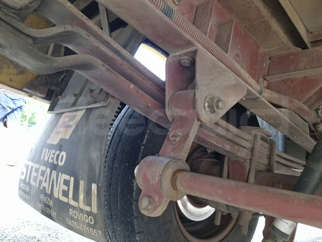 Iveco Cacciamali 65C15/70-EUR3 -107 Kw - 7,92 Mt - axel 2 leaf spring right