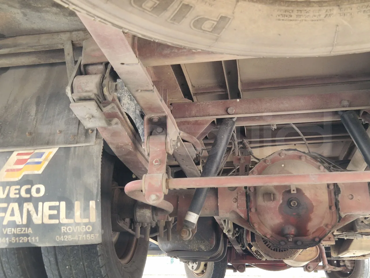 Iveco Cacciamali 65C15/70-EUR3 -107 Kw - 7,92 Mt - axle 3 left side