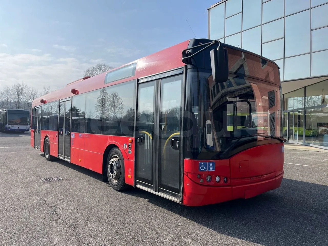 Solaris Urbino 12 - Euro6 - 240kW - 12mt - 3/4 front right doors