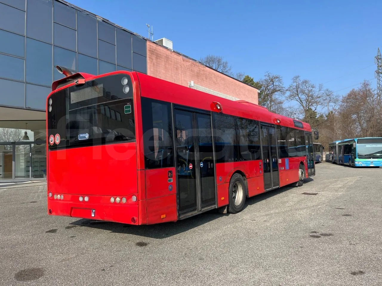 Solaris Urbino 12 - Euro6 - 240kW - 12mt - 3/4 right rear doors closed