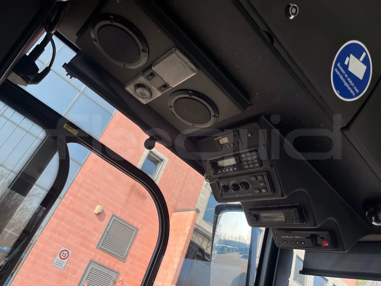 Solaris Urbino 12 - Euro6 - 240kW - 12mt - radio accessories photo