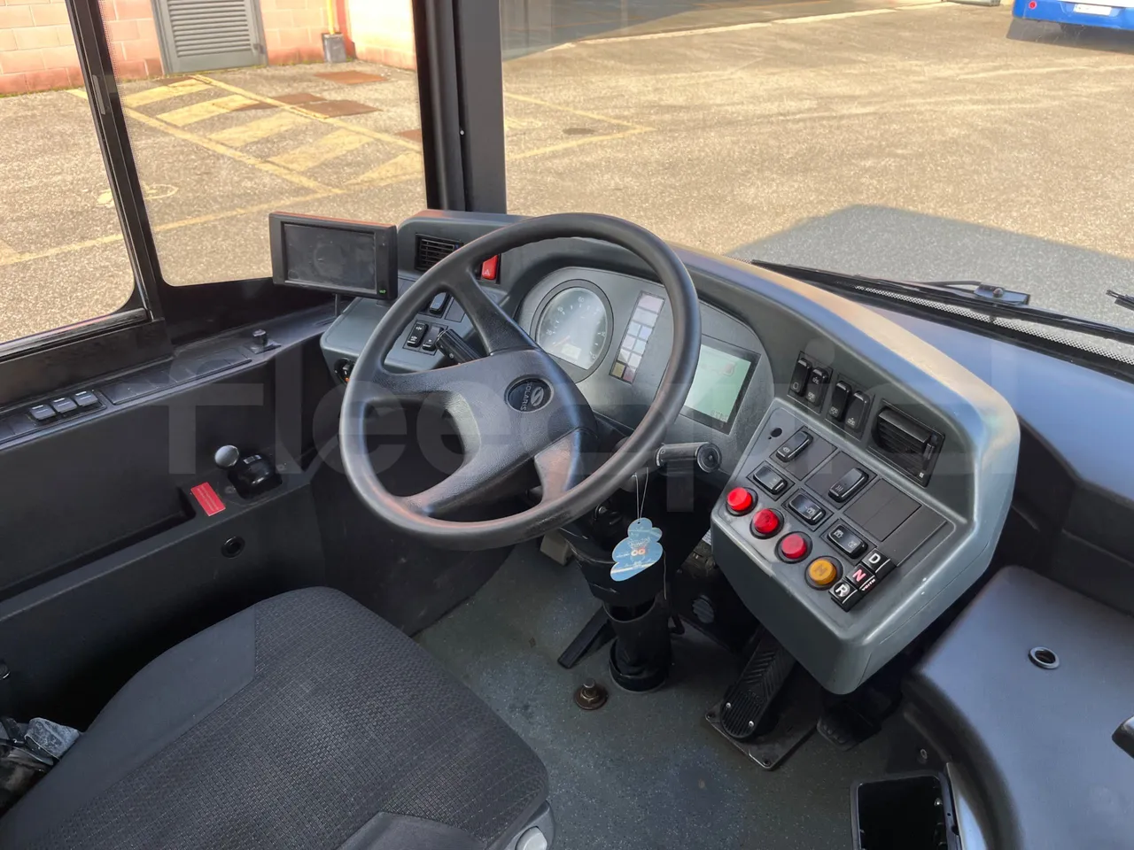 Solaris Urbino 12 - Euro6 - 240kW - 12mt - buttons panels on