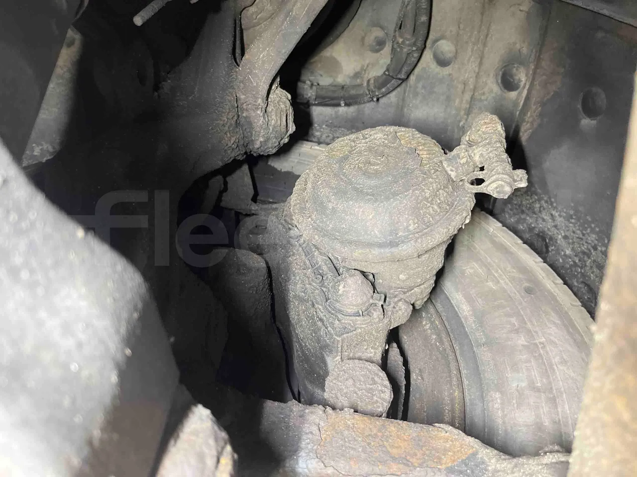 Solaris Urbino 12 - Euro6 - 240kW - 12mt - front brake calipers left