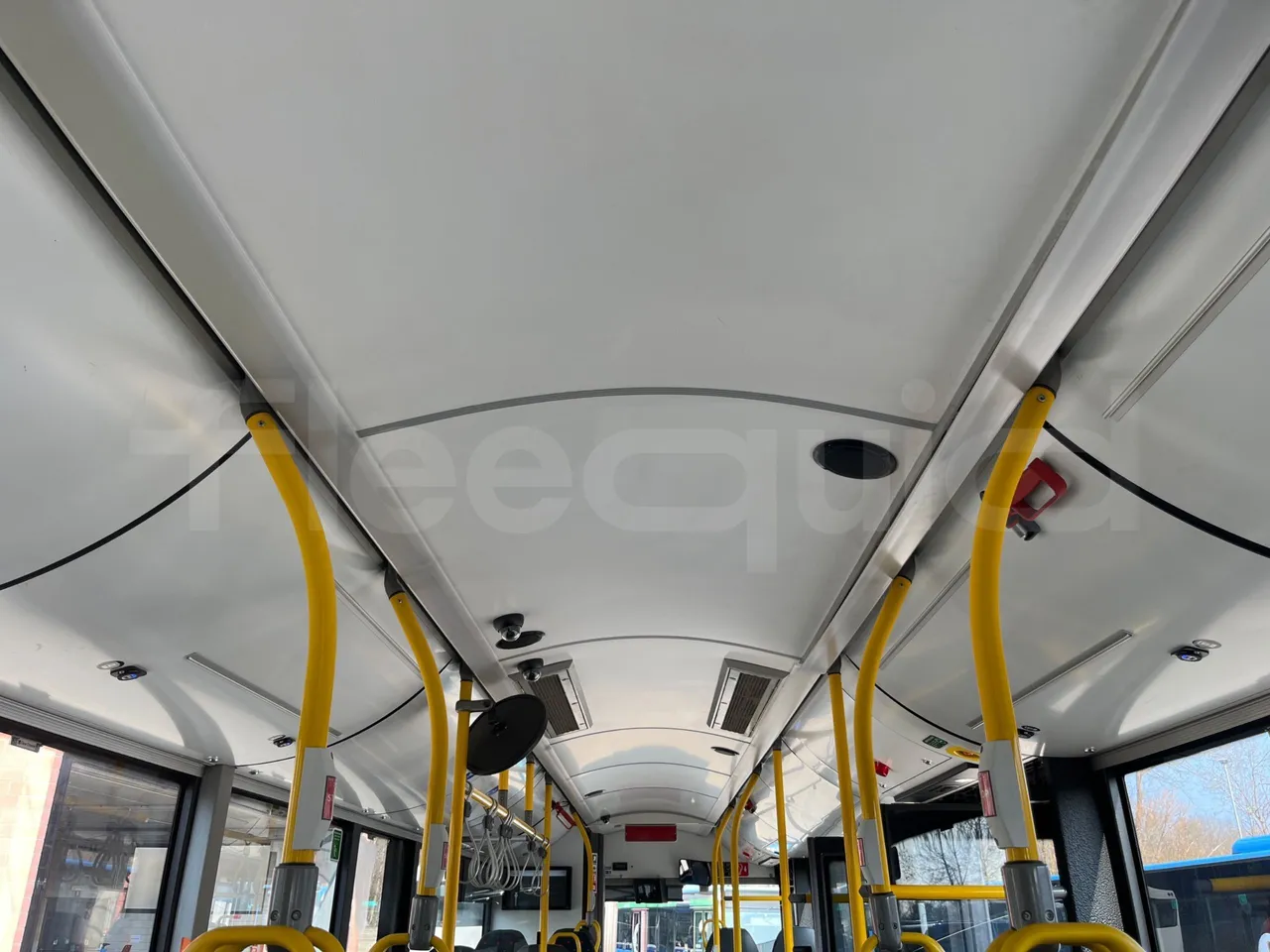 Solaris Urbino 12 - Euro6 - 240kW - 12mt - overhead compartments photo