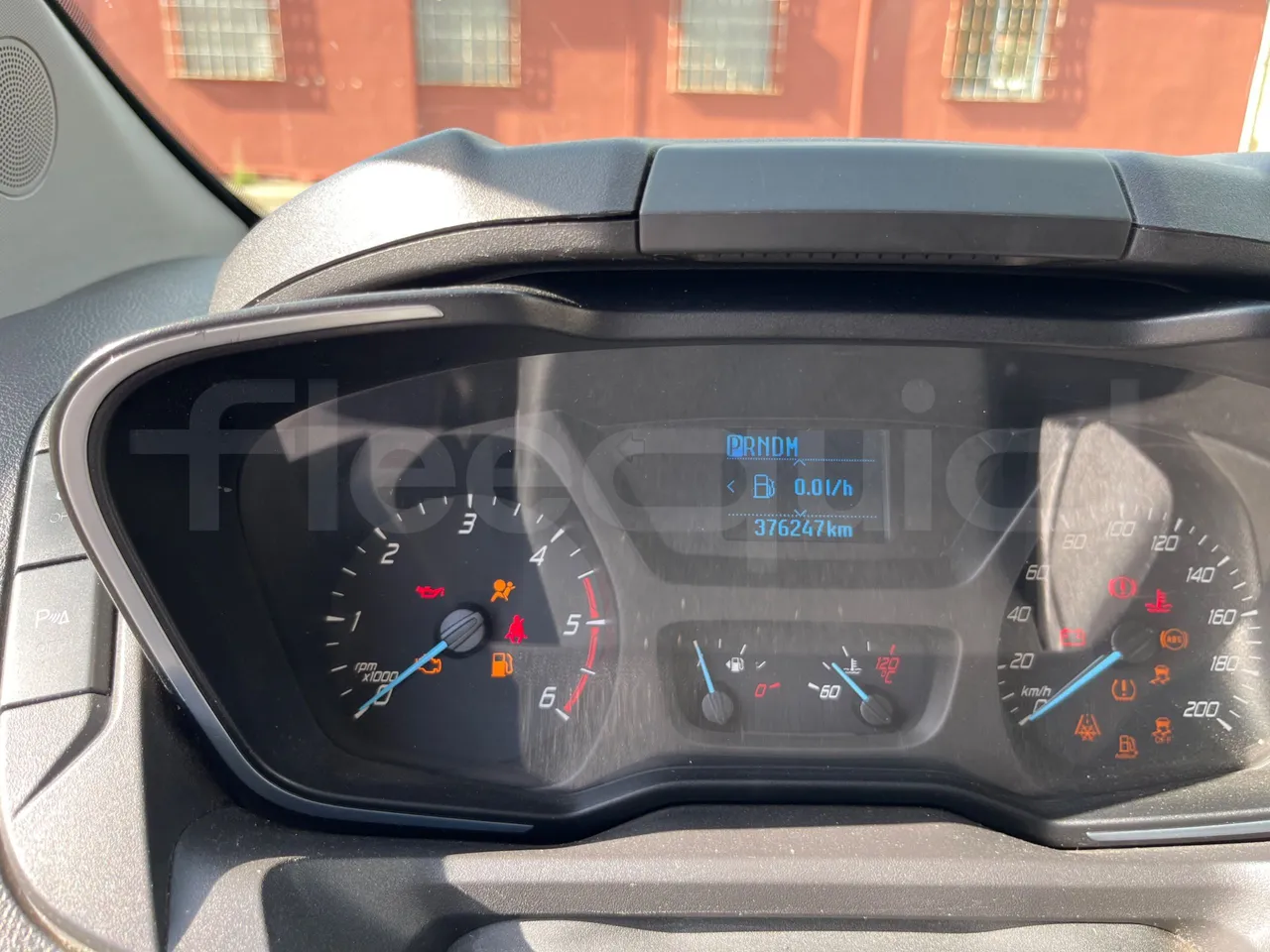 Ford Tourneo Custom YNFA1DBX - EUR6 - 125kW - 5.34m - dashboard lights on