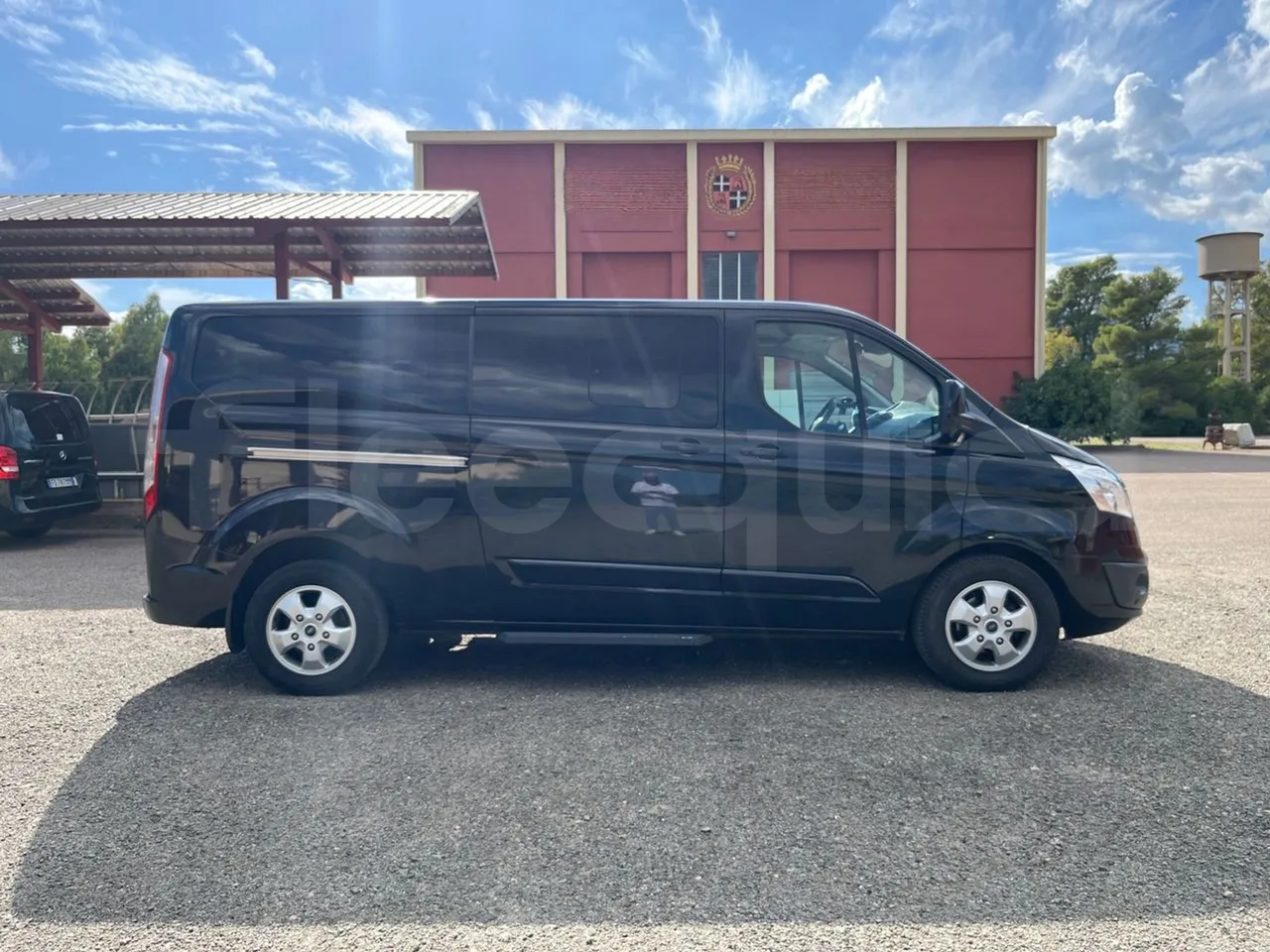 Ford Tourneo Custom YNFA1DBX - EUR6 - 125kW - 5.34m - right side doors closed