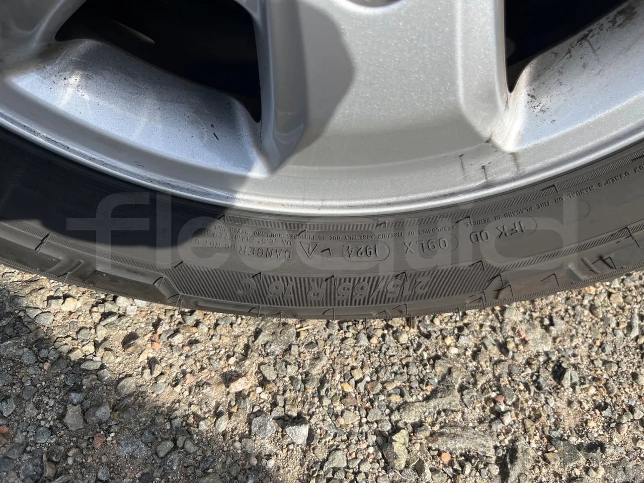 Ford Tourneo Custom YNFA1DBX - EUR6 - 125kW - 5.34m - front left tire measurements