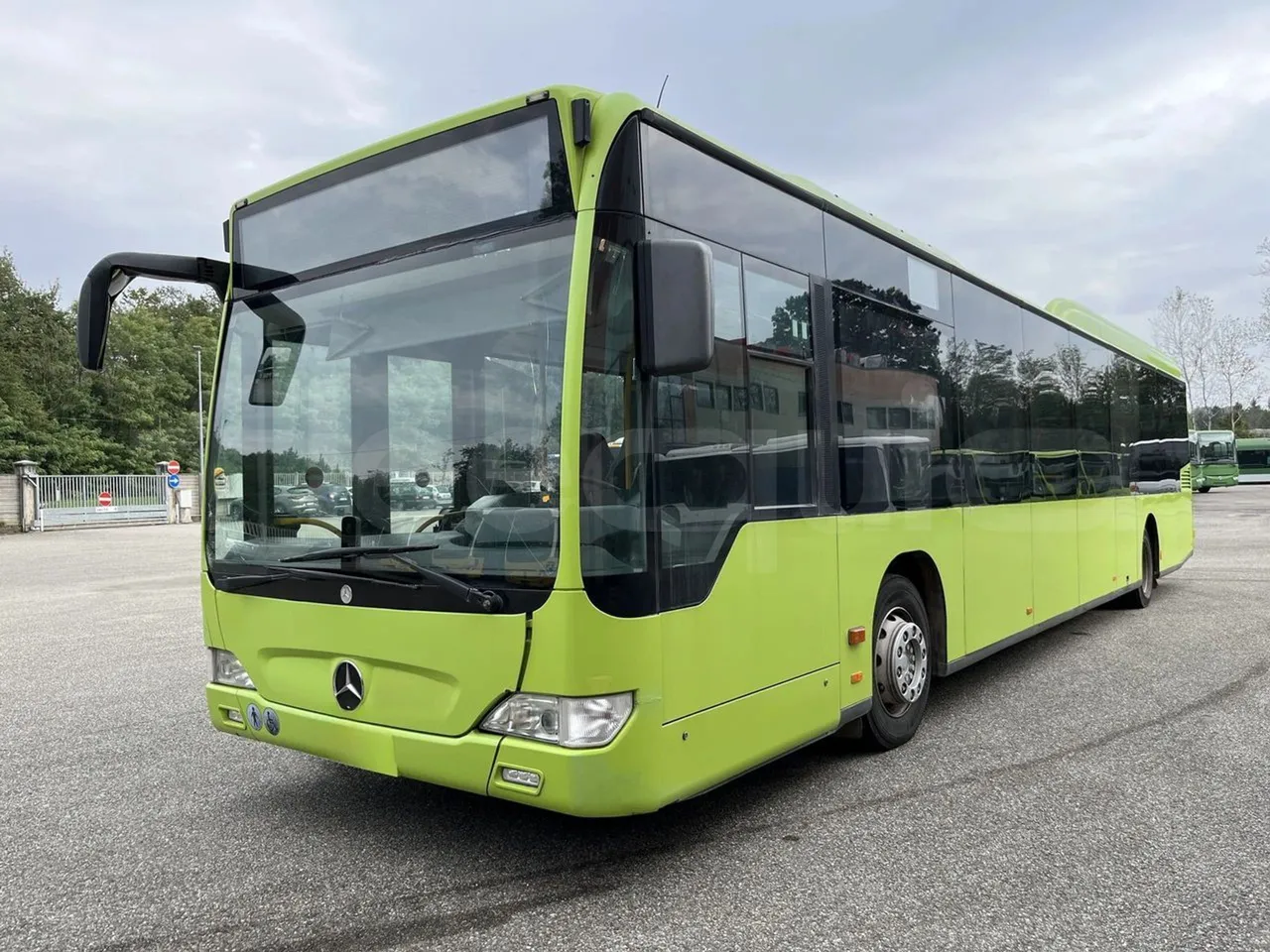 Mercedes-Benz Citaro O 530 LE - Euro5 - 220kW - 13.057mt - 3/4 front left