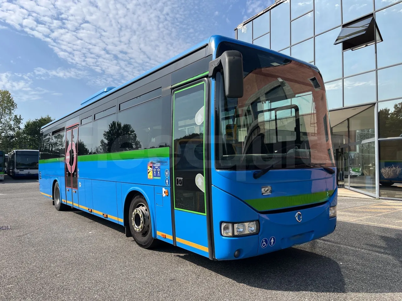 Iveco Crossway - Base cover photo