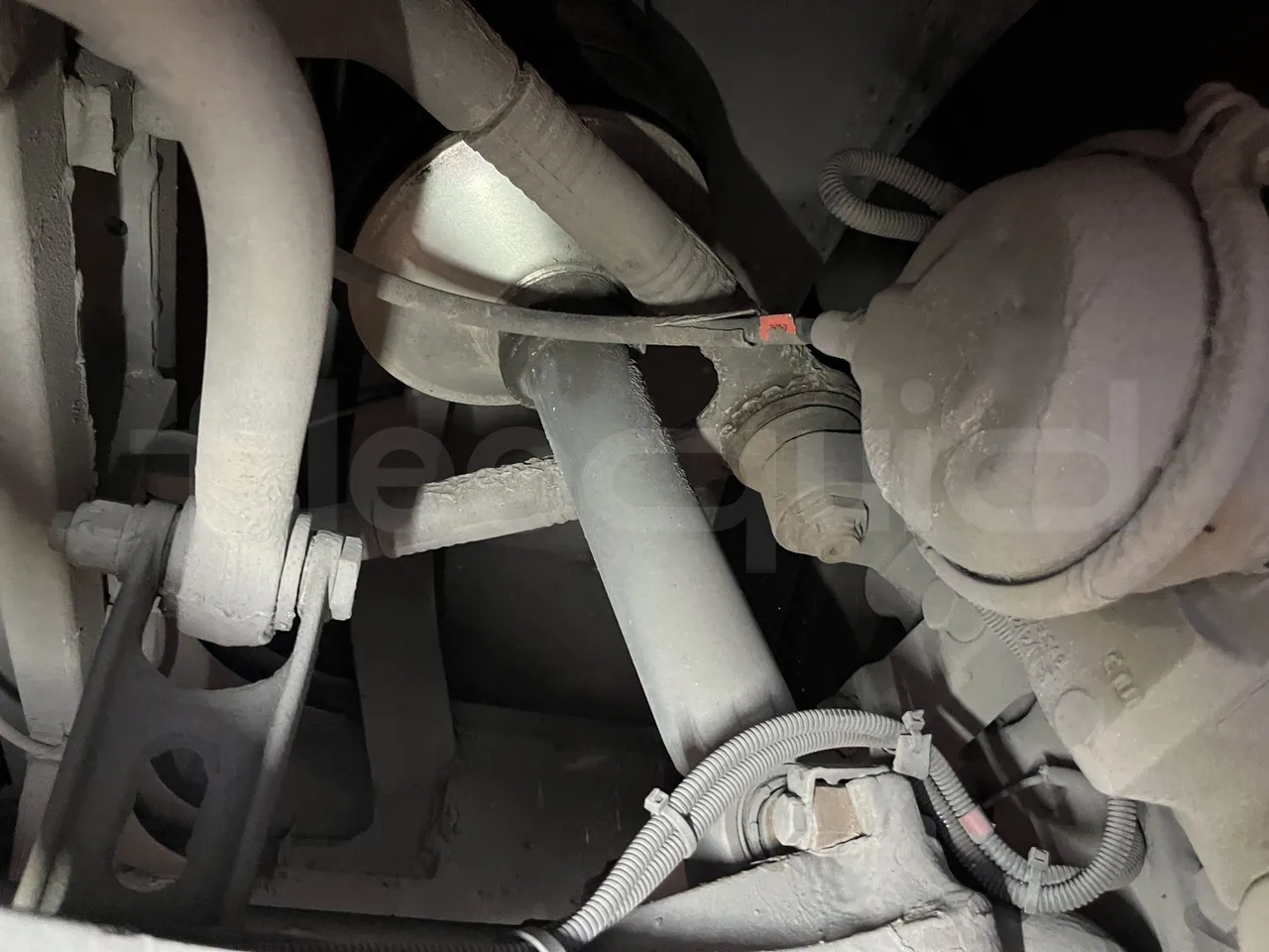 Iveco Crossway - First Axle Shock Absorbers Left Side