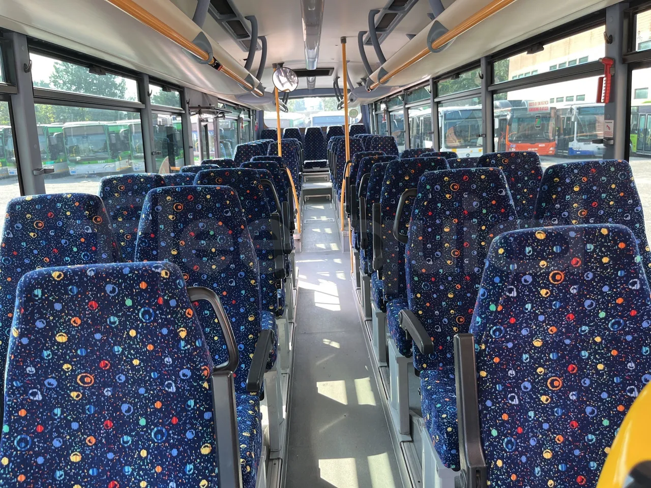 Iveco Crossway - Reverse Seats From Middle Position