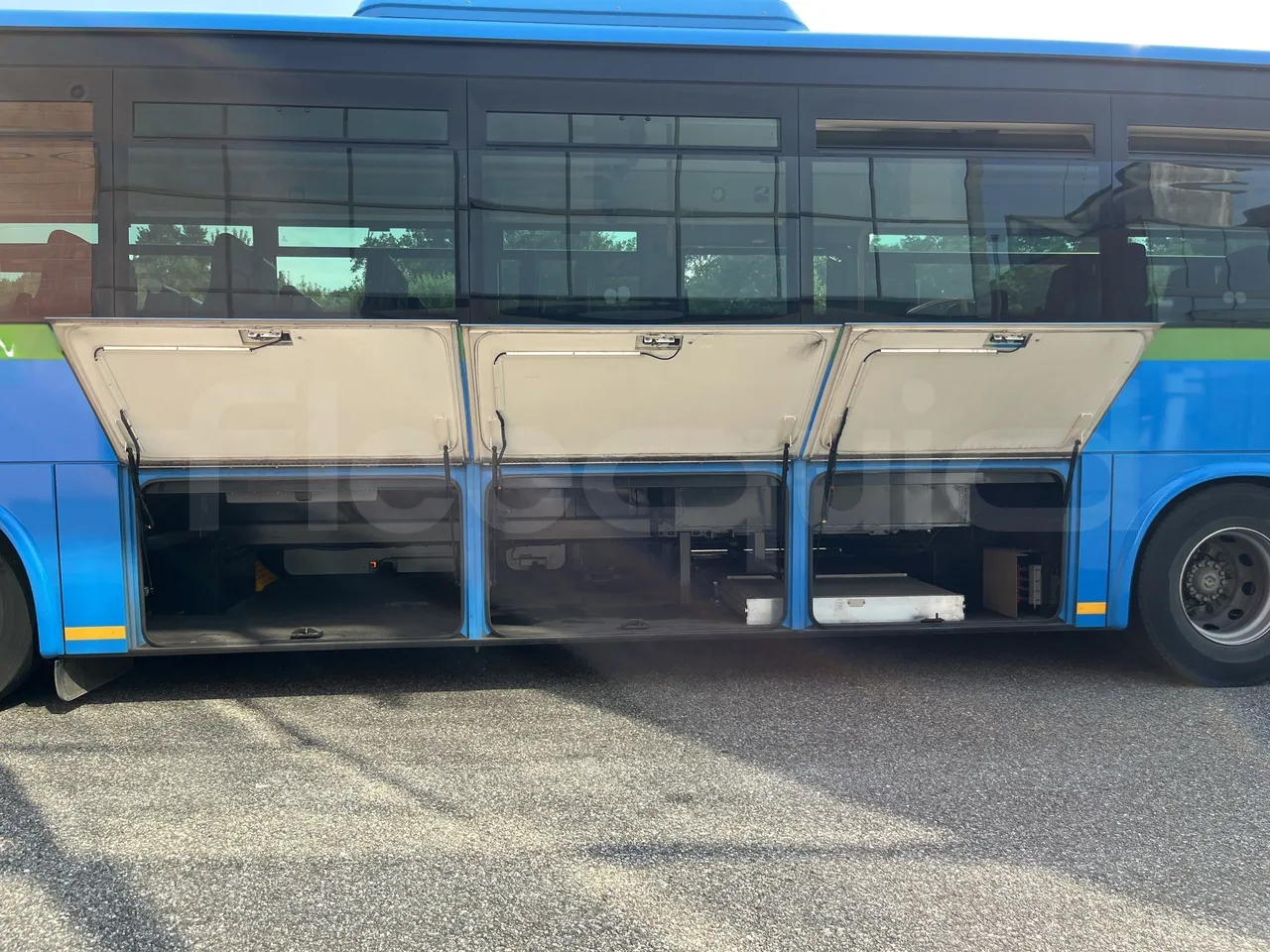 Iveco Crossway - Luggage Rack Left Side