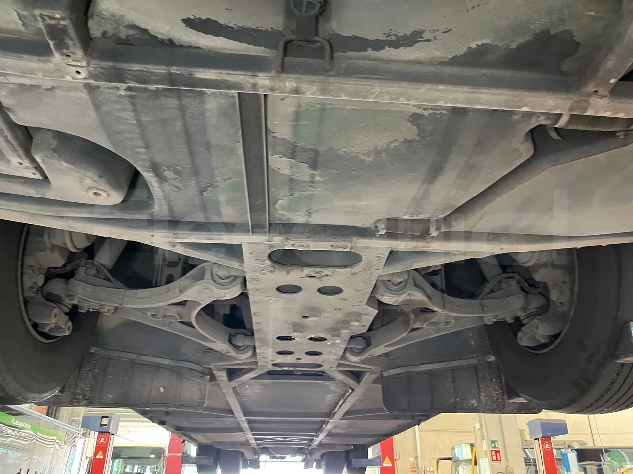 Iveco Crossway - First Axle Central