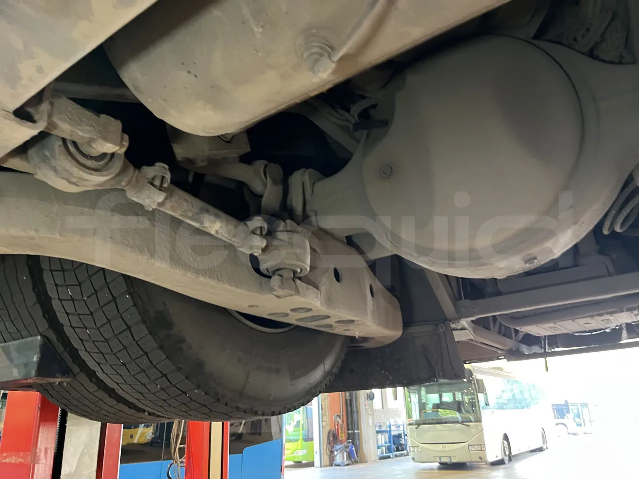 Iveco Crossway - Second Axle Left Side