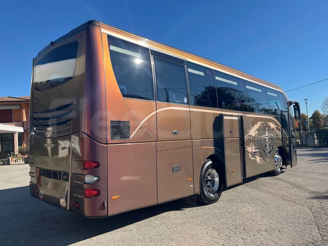 Barbi Maestro HD - Euro5 - 224kW - 10.20mt - 3/4 right rear doors open