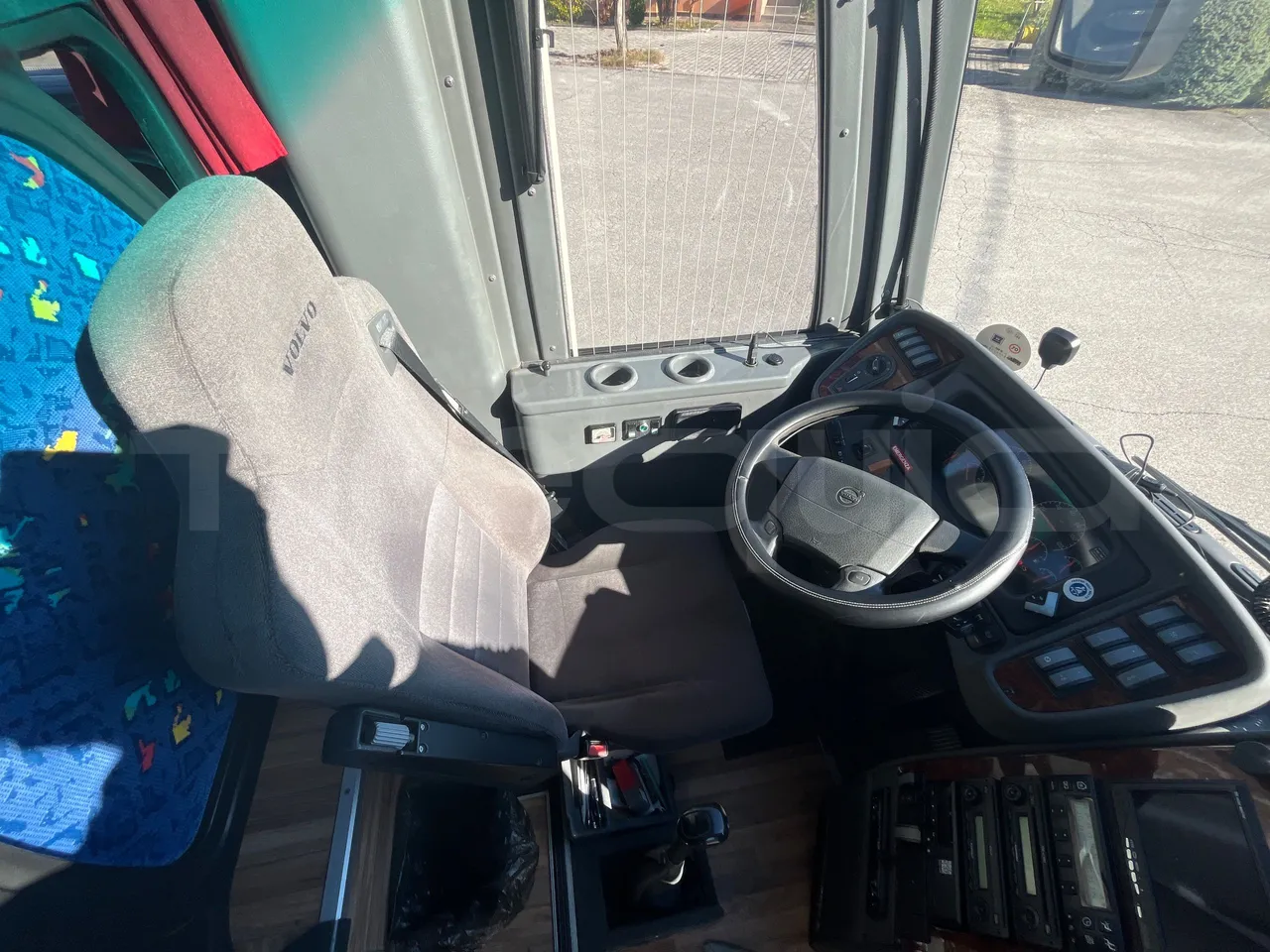 Barbi Maestro HD - Euro5 - 224kW - 10.20mt - driver's seat photo