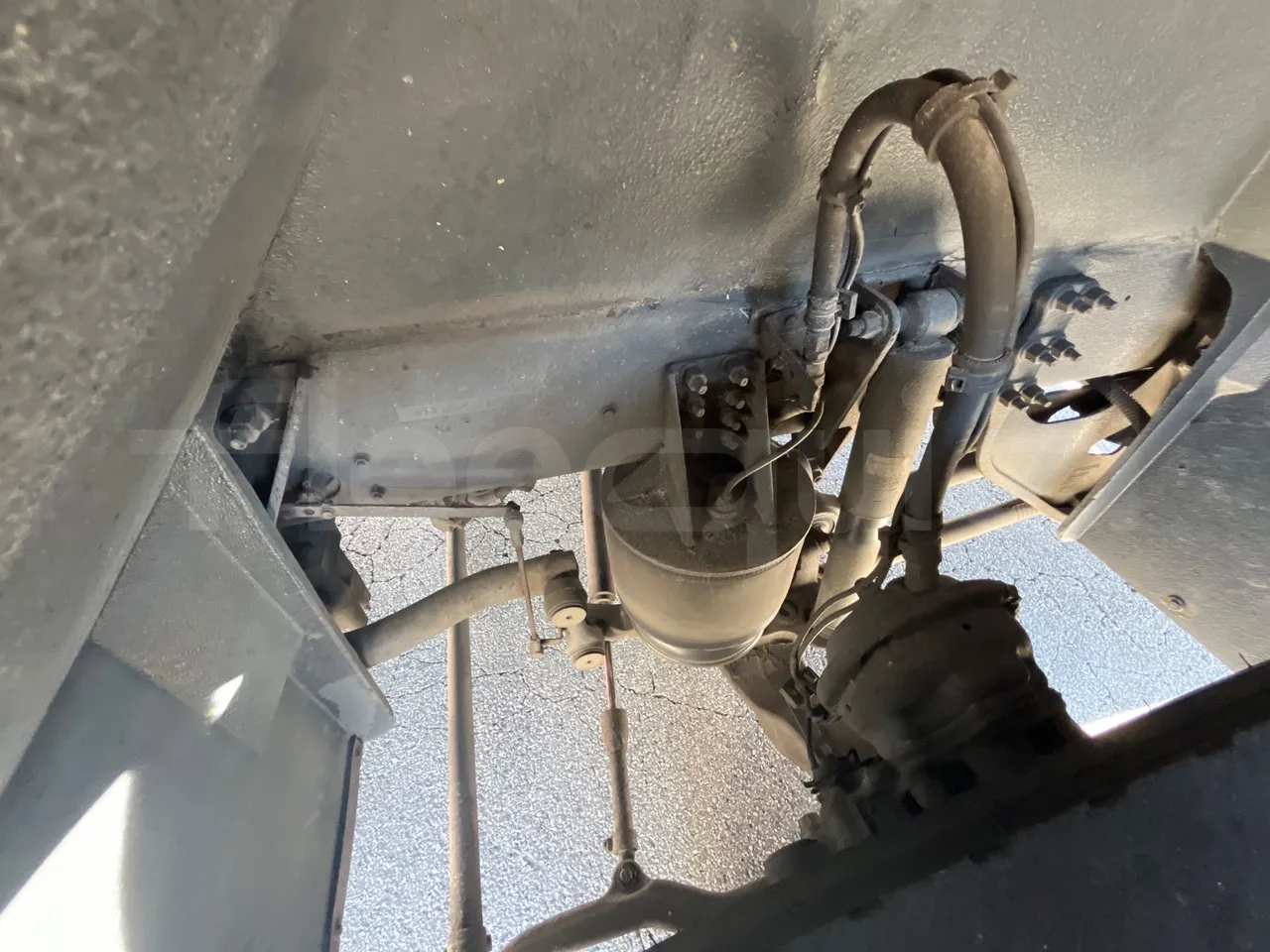 Barbi Maestro HD - Euro5 - 224kW - 10.20mt - front shock absorbers right