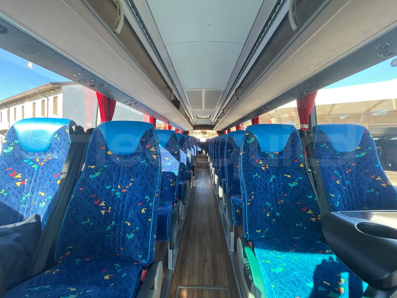 Barbi Maestro HD - Euro5 - 224kW - 10.20mt - interior reverse seats driver height