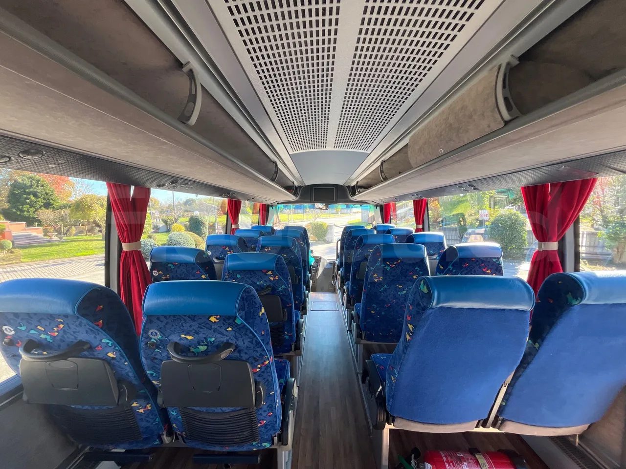 Barbi Maestro HD - Euro5 - 224kW - 10.20mt - forward view middle aisle