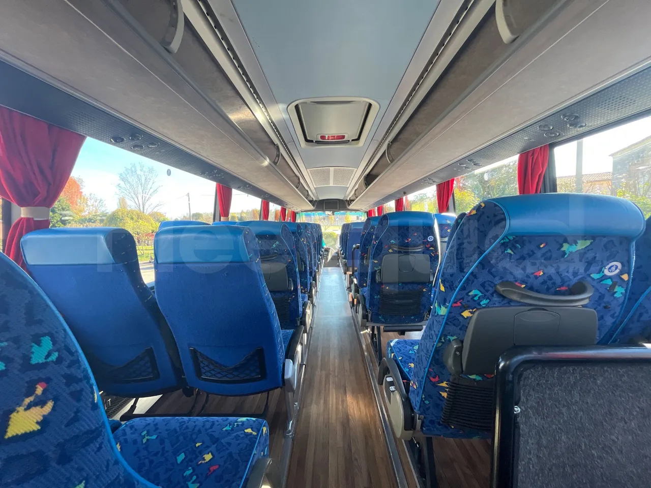 Barbi Maestro HD - Euro5 - 224kW - 10.20mt - forward view all seats last row height