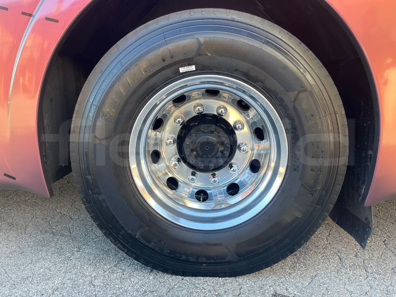 Barbi Maestro HD - Euro5 - 224kW - 10.20mt - rear left tire photo