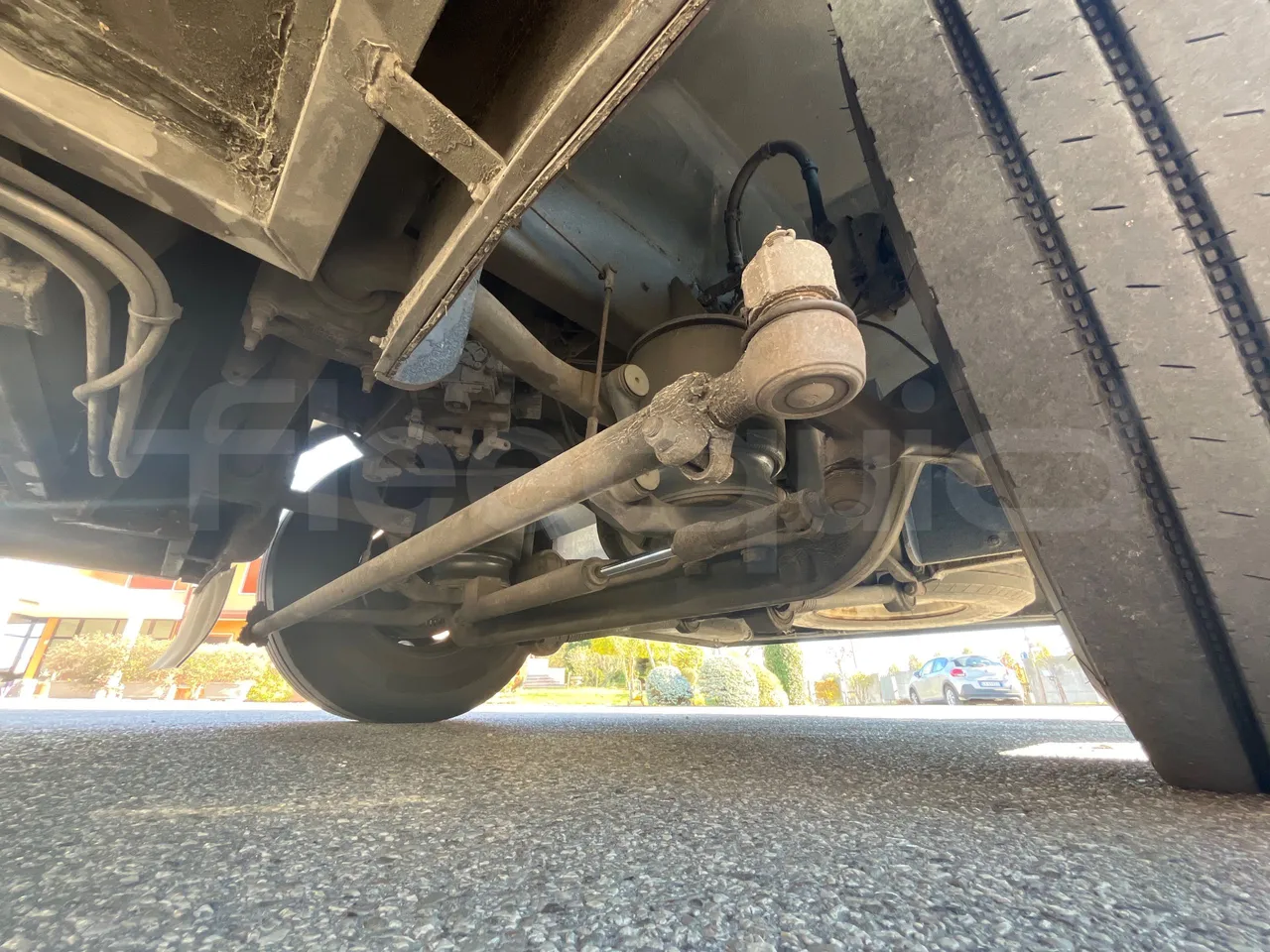 Barbi Maestro HD - Euro5 - 224kW - 10.20mt - front axle right side